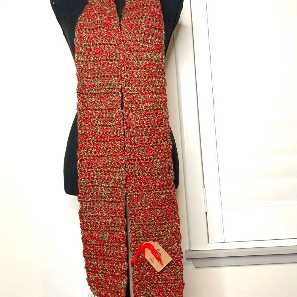 🔥 NWT Handmade Crochet Scarf Green Red Gold New